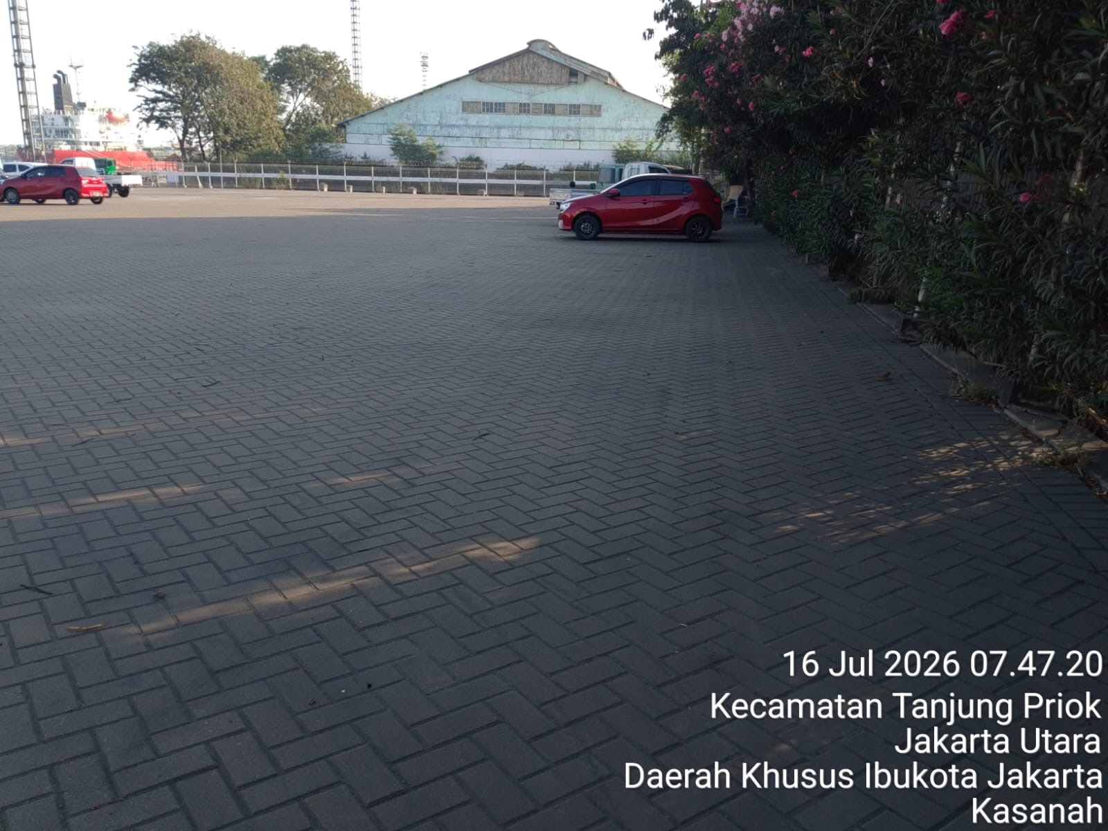 Setelah bekerja - Lapangan ex bulog - Nus 1