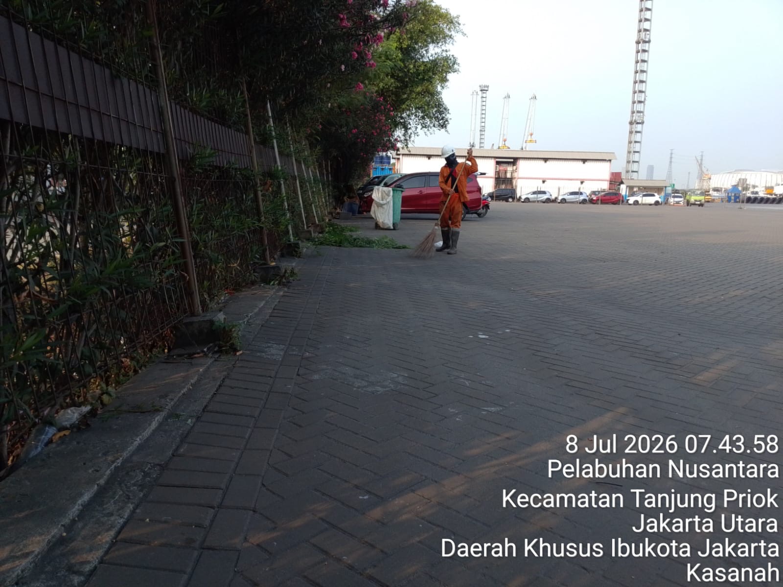 Saat bekerja - Lapangan ex bulog - Nus 1