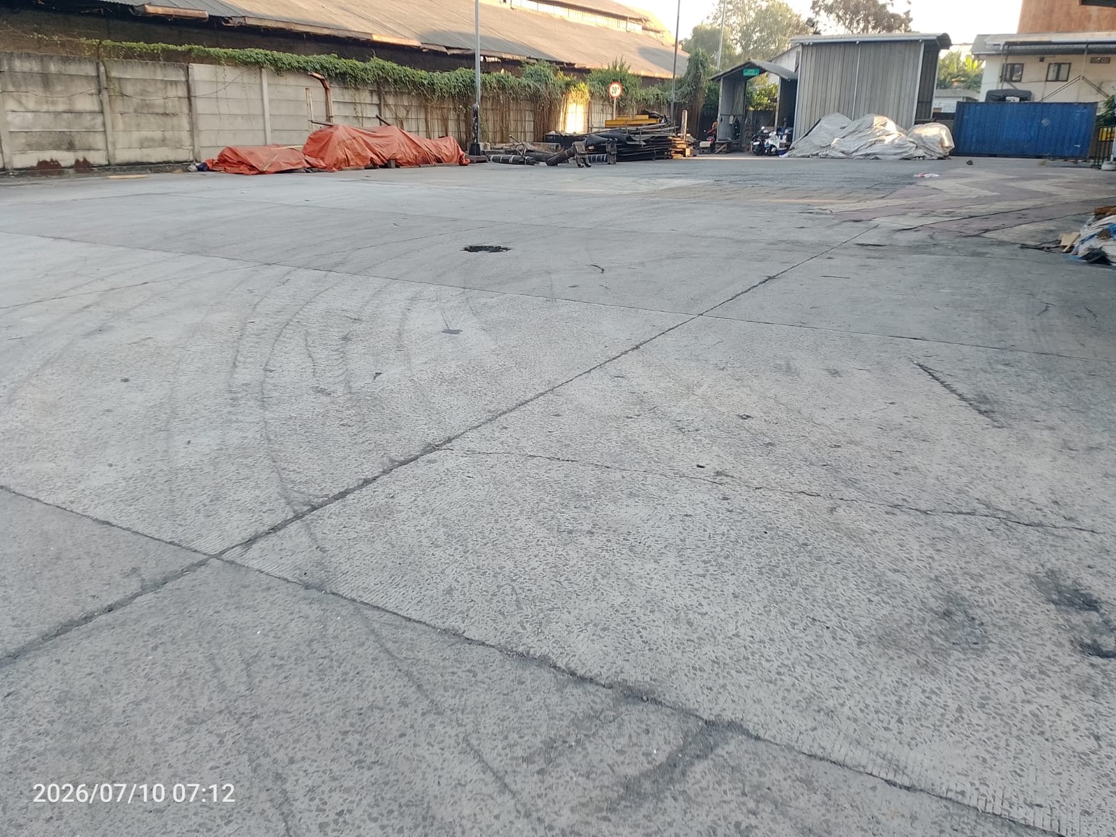 Setelah bekerja - Gudang pombo - Pombo