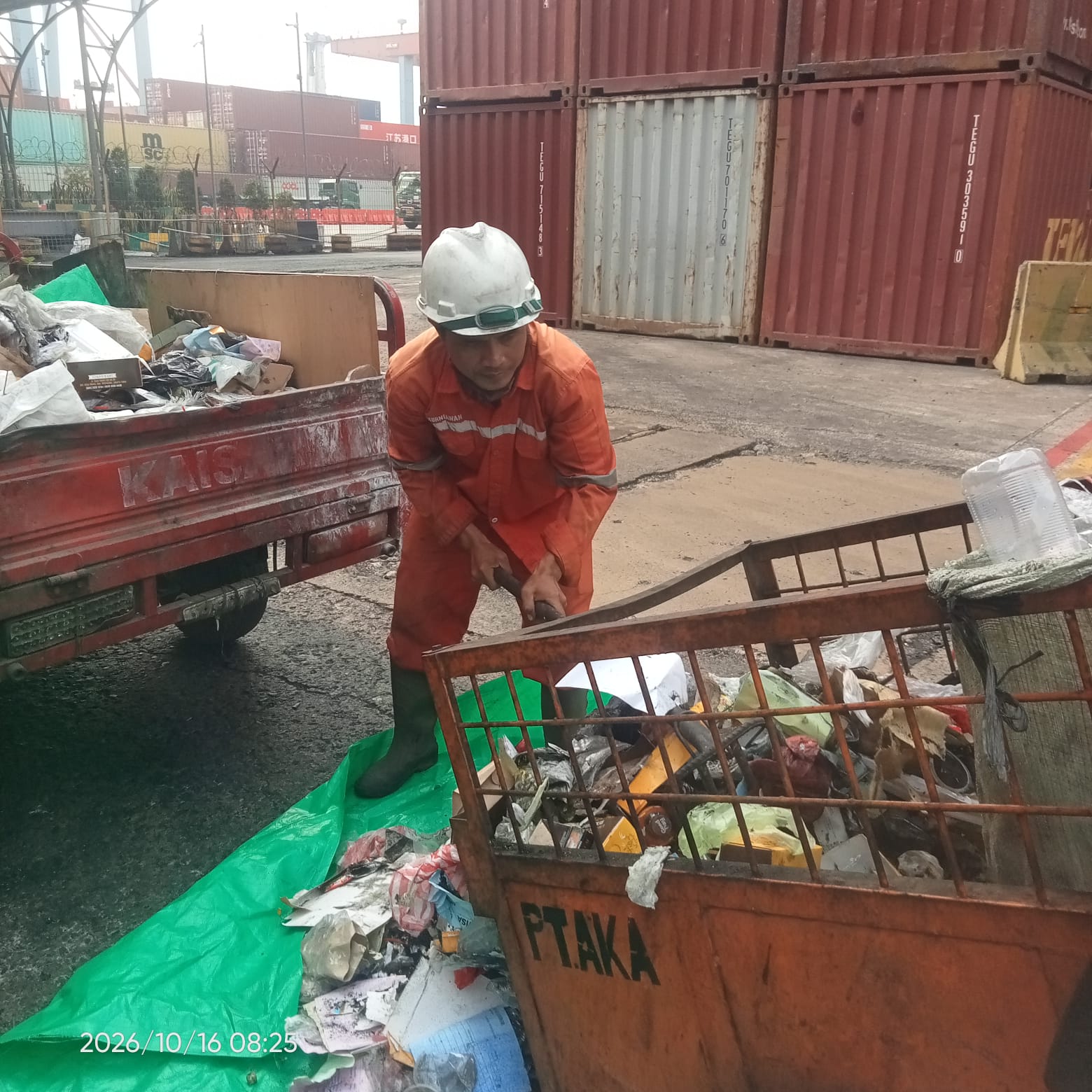 Sebelum bekerja - Dermaga 213