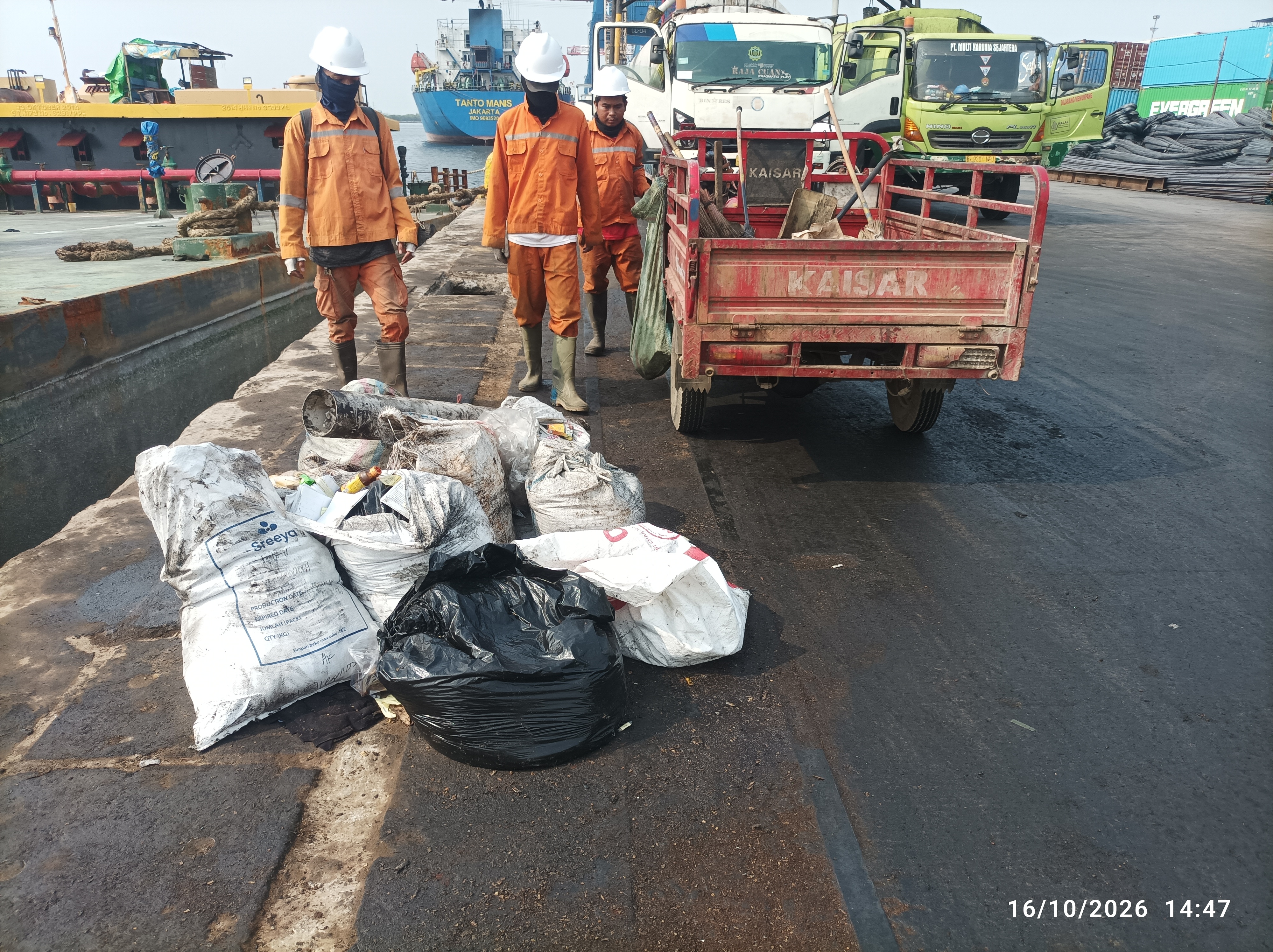 Saat bekerja - Dermaga Utara - Nus 1