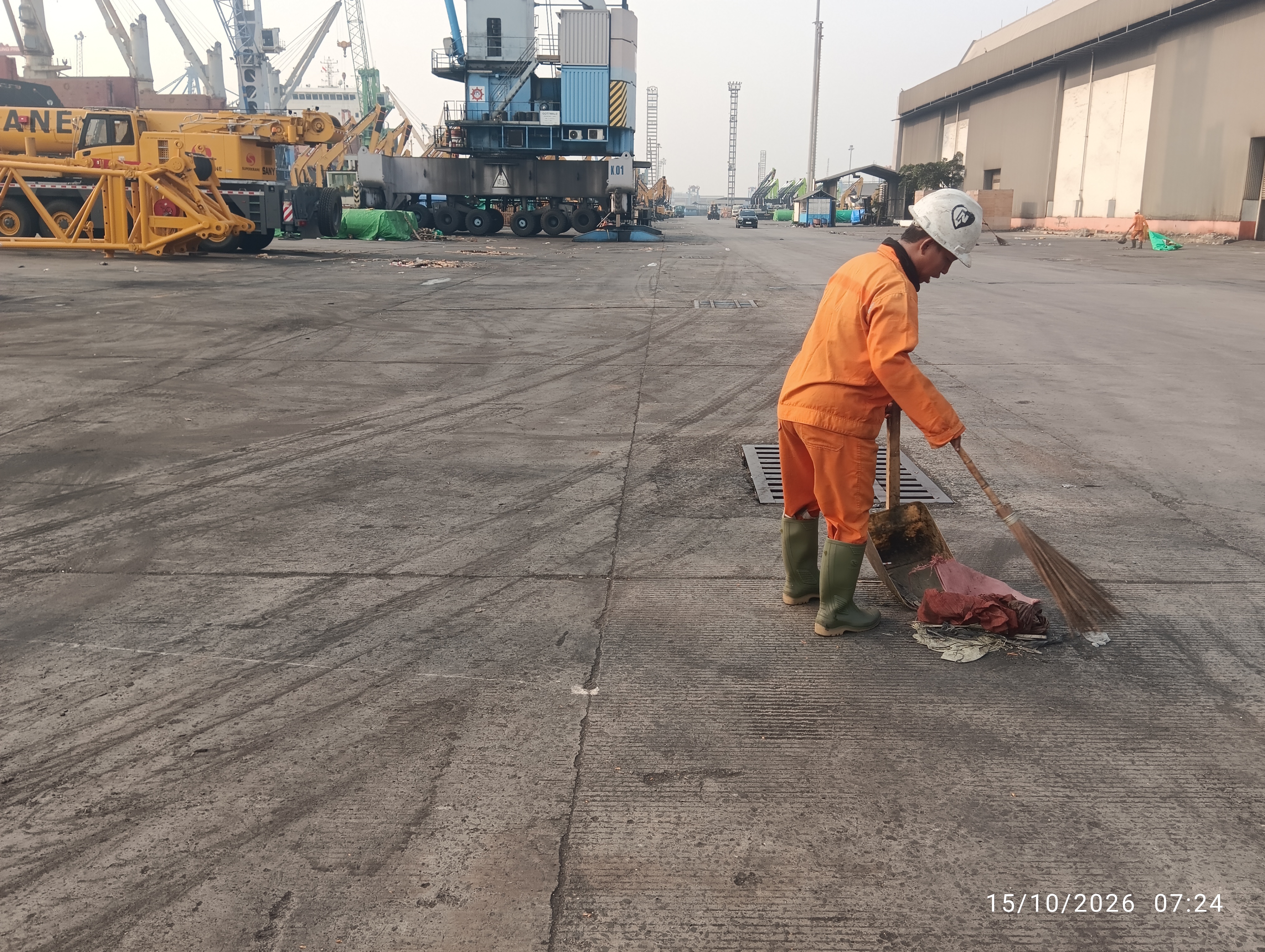 Saat bekerja - Dermaga - 201-203
