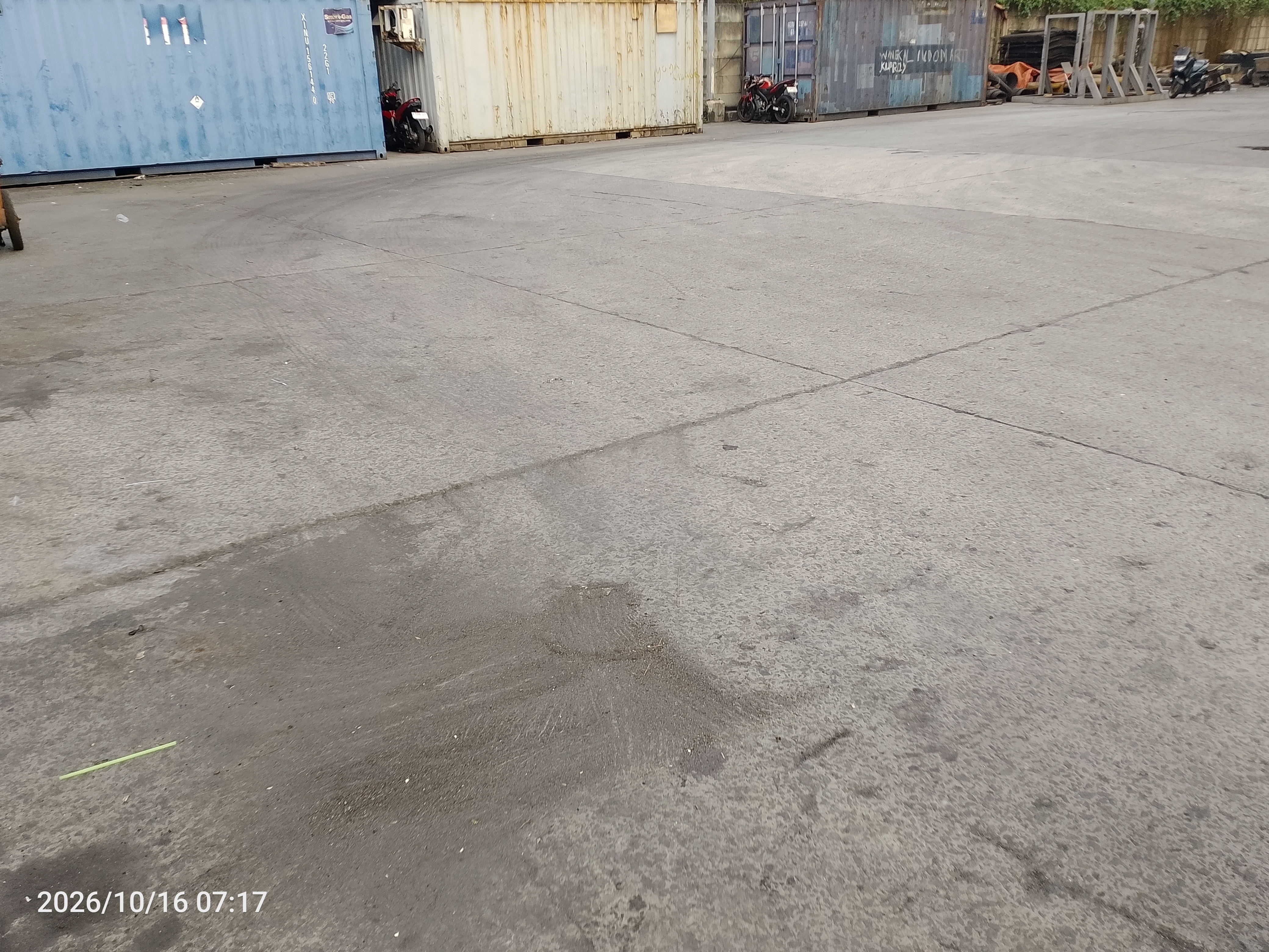 Setelah bekerja - Gudang pombo - Pombo