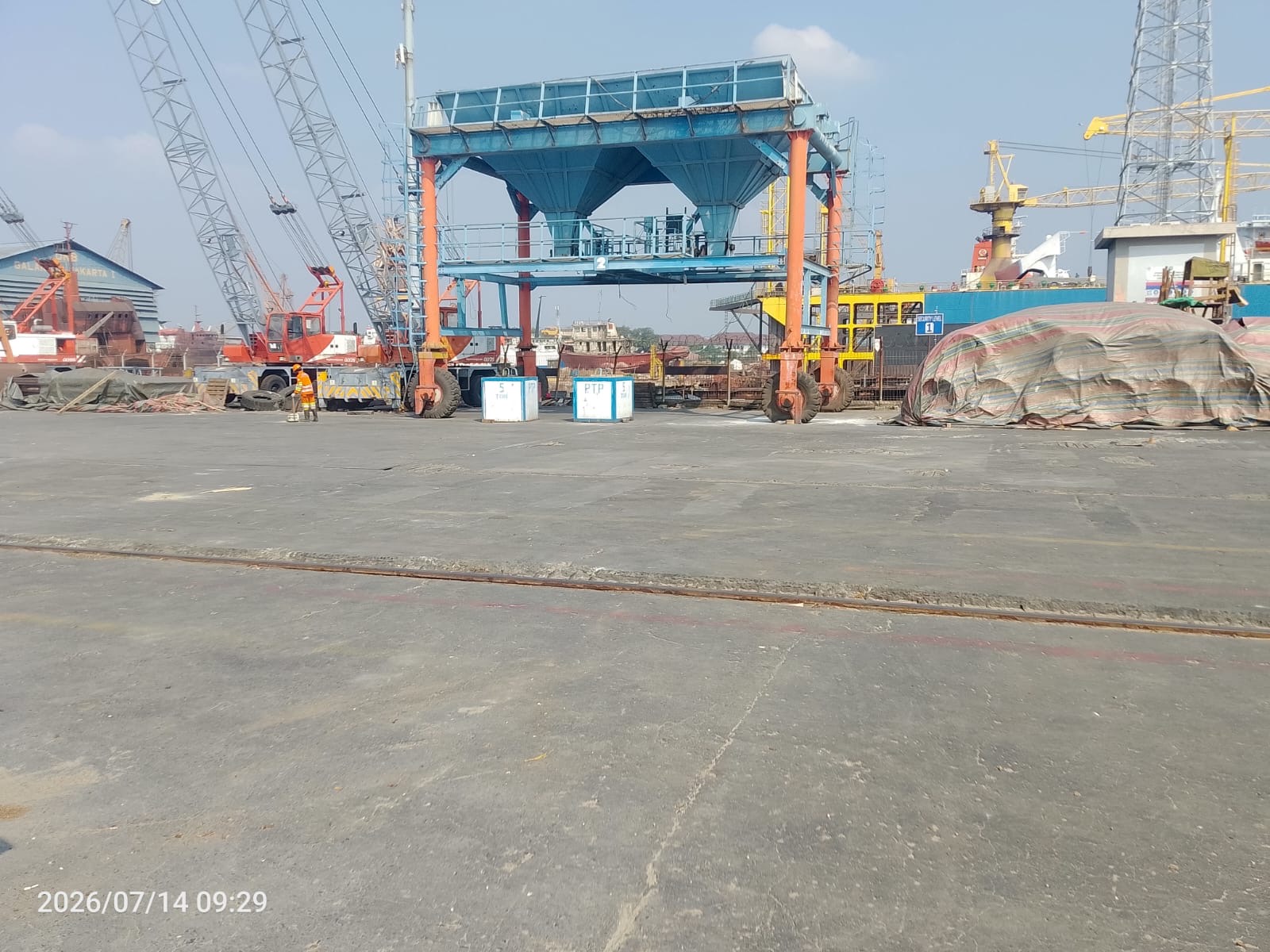 Setelah bekerja - Dermaga/rel - Pombo