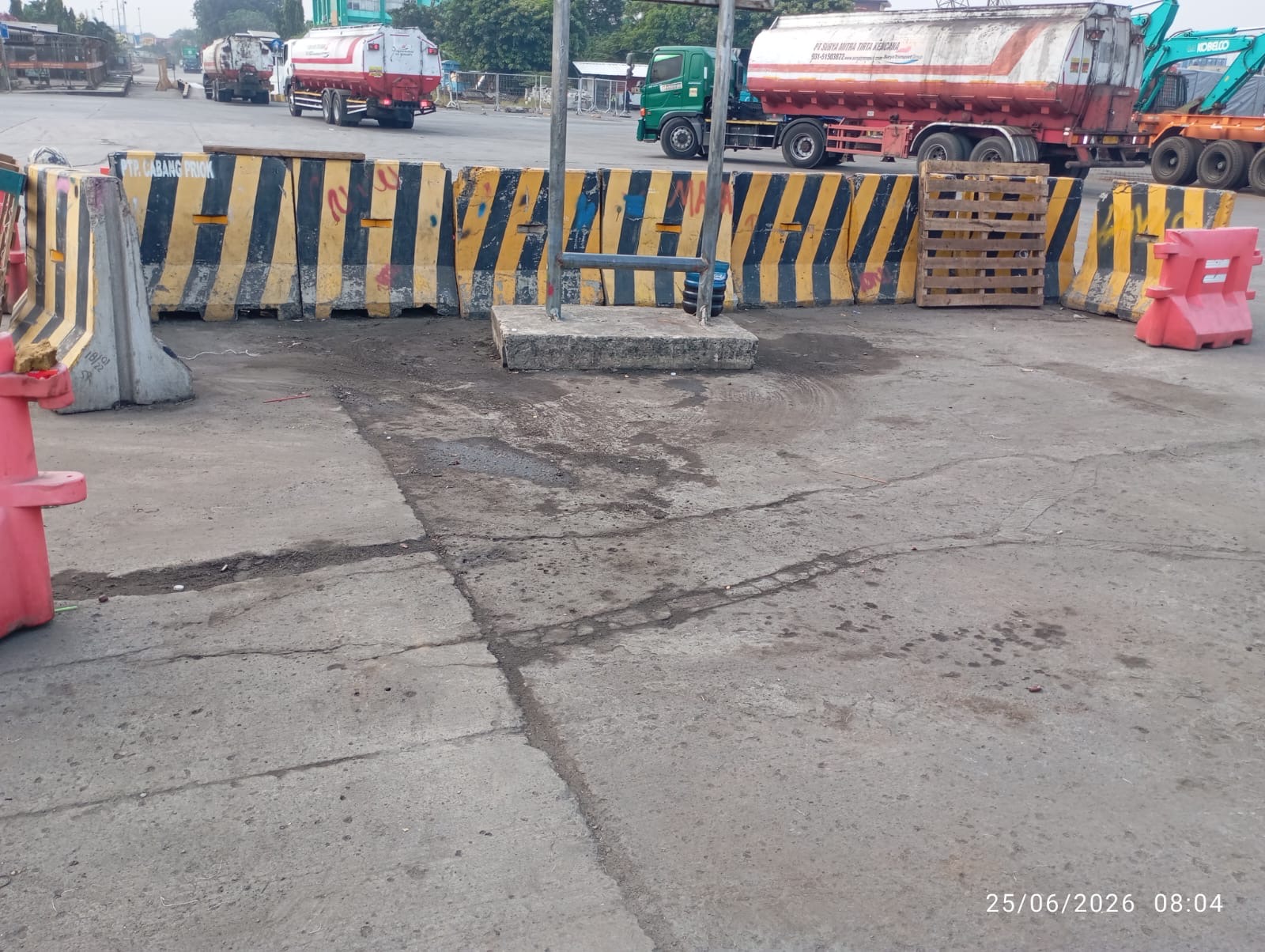 Setelah bekerja - Lapangan 002-004 - Nus 1