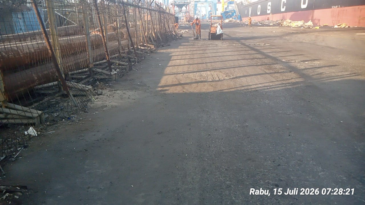 Setelah bekerja - Lapangan 115 - 114-115