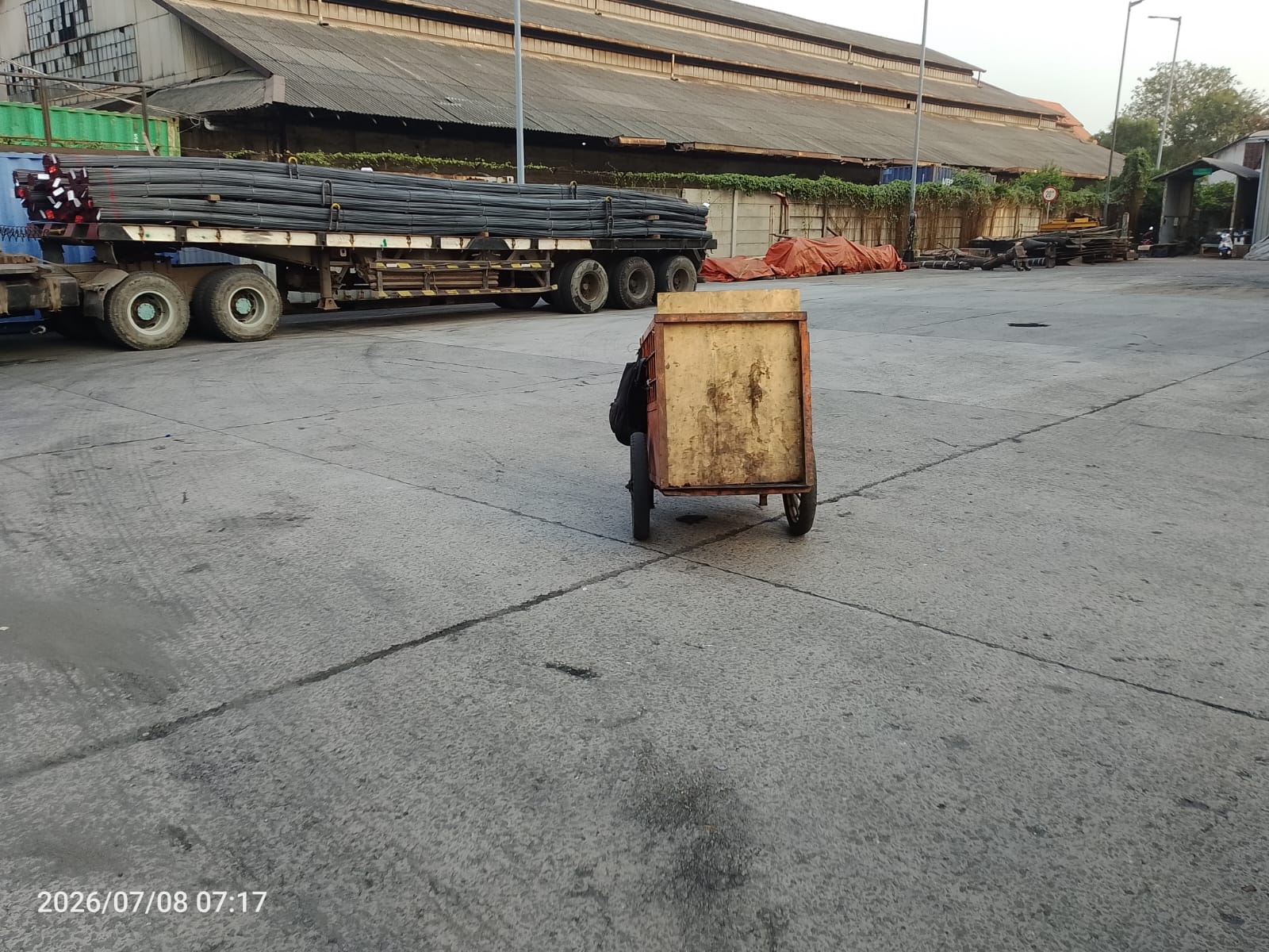 Setelah bekerja - Gudang pombo - Pombo