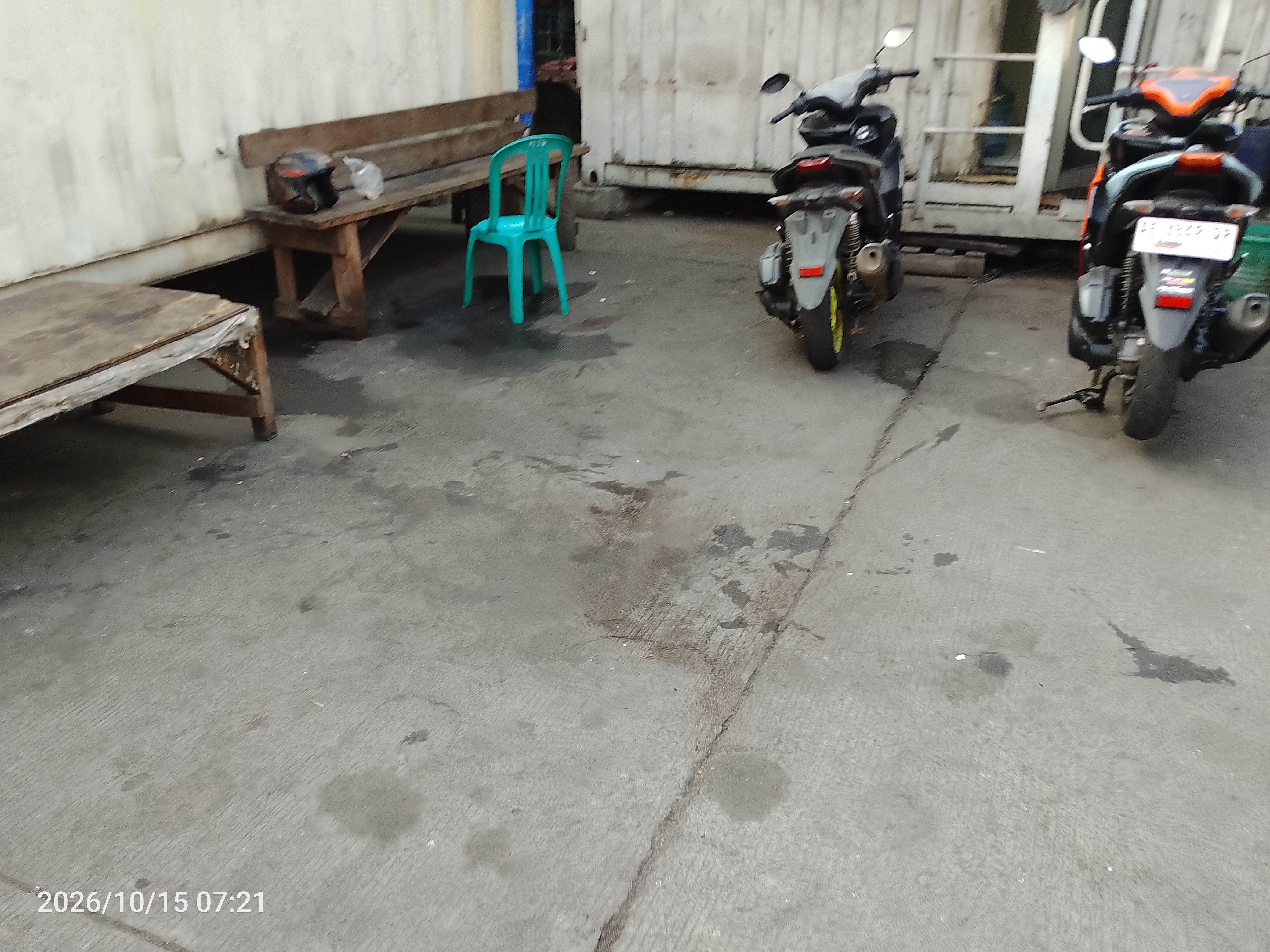 Setelah bekerja - Gudang pombo - Pombo